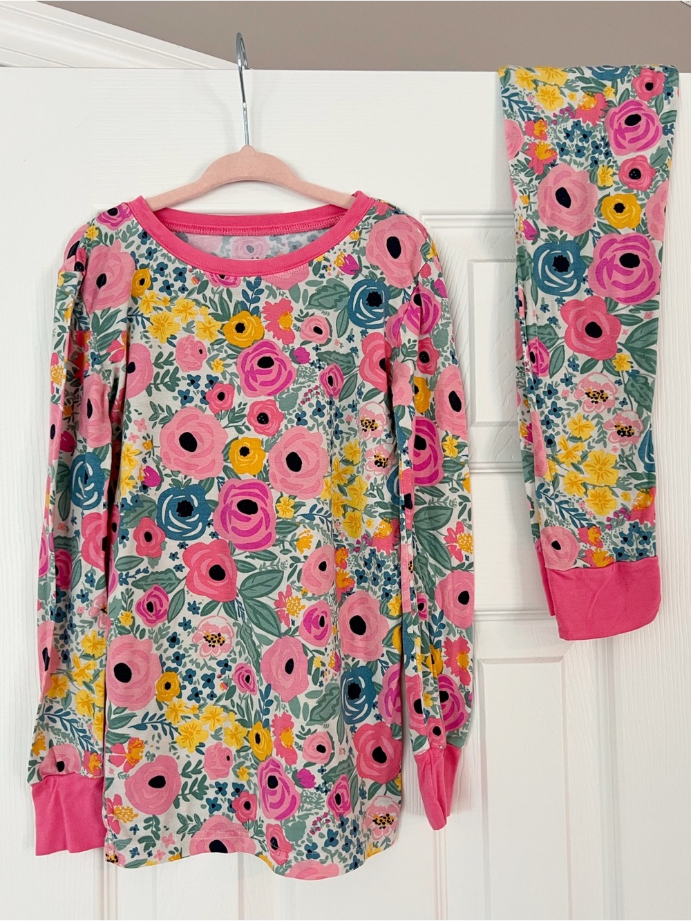 Little Sleepies Rainbow Blooms Flower Pajama Set - 7/8 (Like New!)